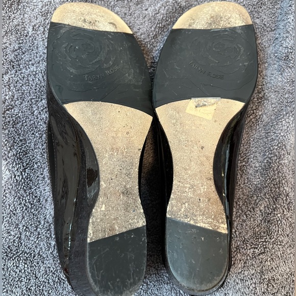 Taryn Rose Heels - Picture 7 of 9